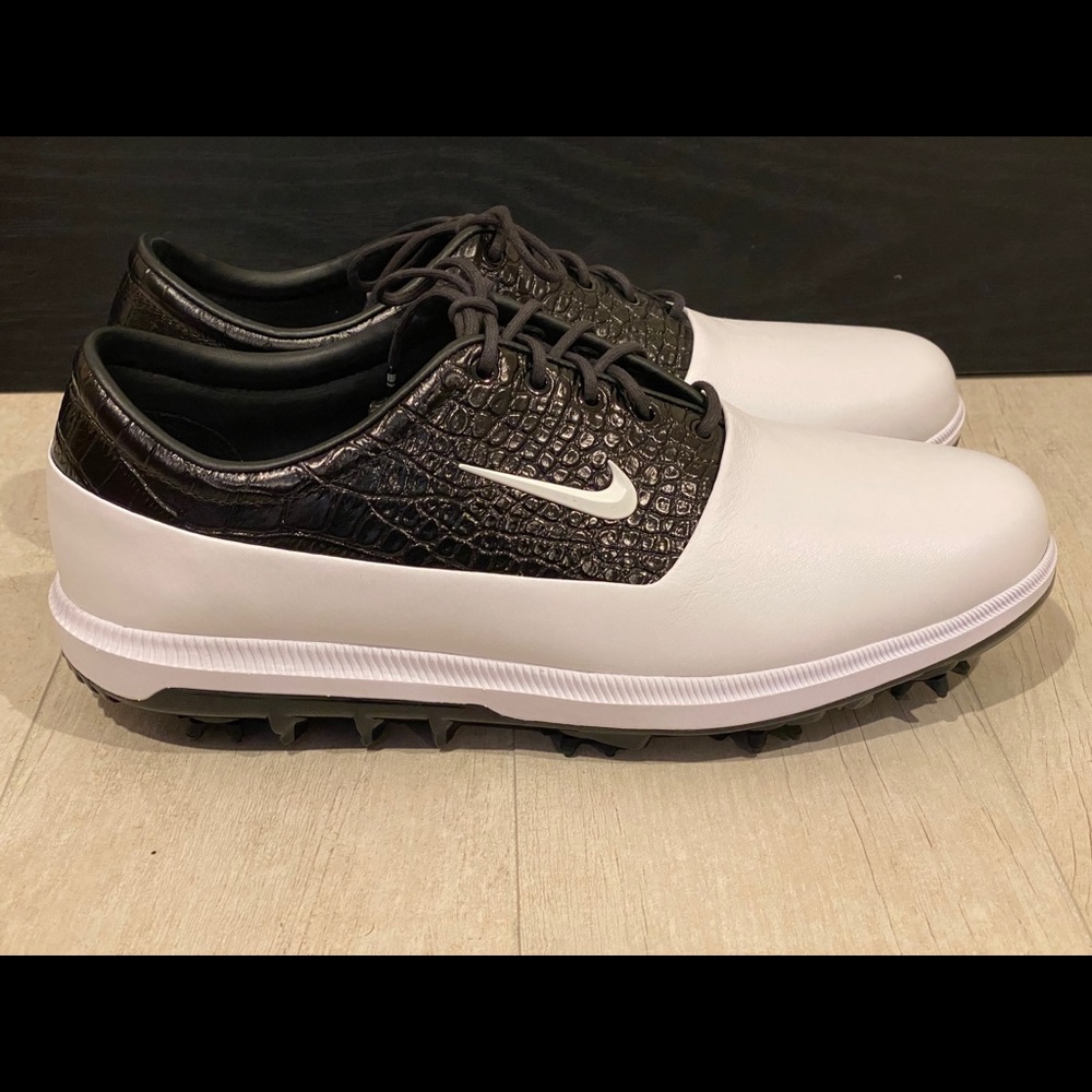 Nike Air Zoom Victory Tour